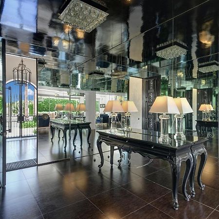 Canyon Palms Estate- Ultra-Luxe, Pool, Spa, Firepit, Outdoor Kitchen & More Palm Springs Eksteriør billede