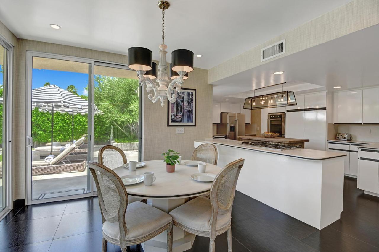 Canyon Palms Estate- Ultra-Luxe, Pool, Spa, Firepit, Outdoor Kitchen & More Palm Springs Eksteriør billede